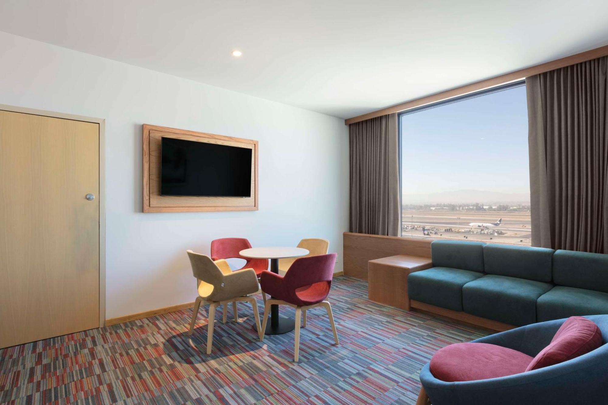 El Zapote  Hilton Garden Inn Guadalajara Airport מראה חיצוני תמונה